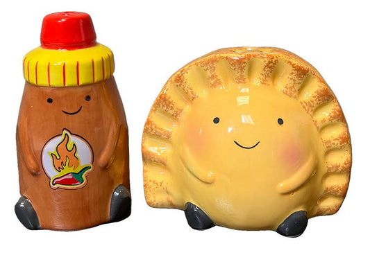Empanada & Hot Sauce Salt & Pepper Set