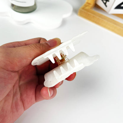 Dog style animal hair claw clip