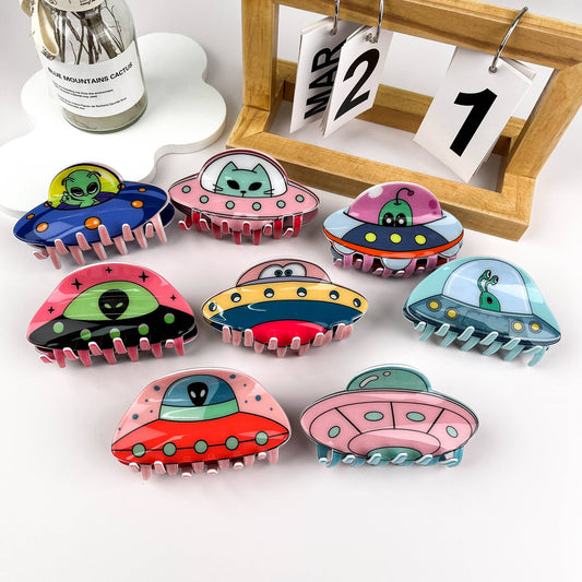 Cute cartoon UFO alien hair claw clip